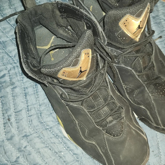 Size 12 jordan flights retro like new - Picture 7 of 8